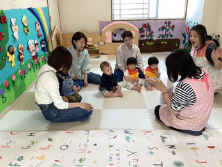 どんぐり広場